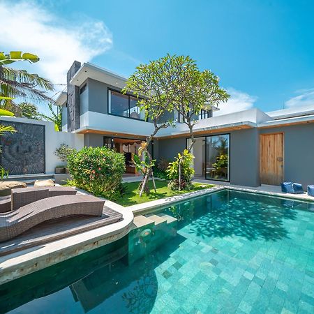 Villa Arunika - Stylish Tropical 2Br Villa Close To Nyanyi Beach! Selemadeg Exterior foto
