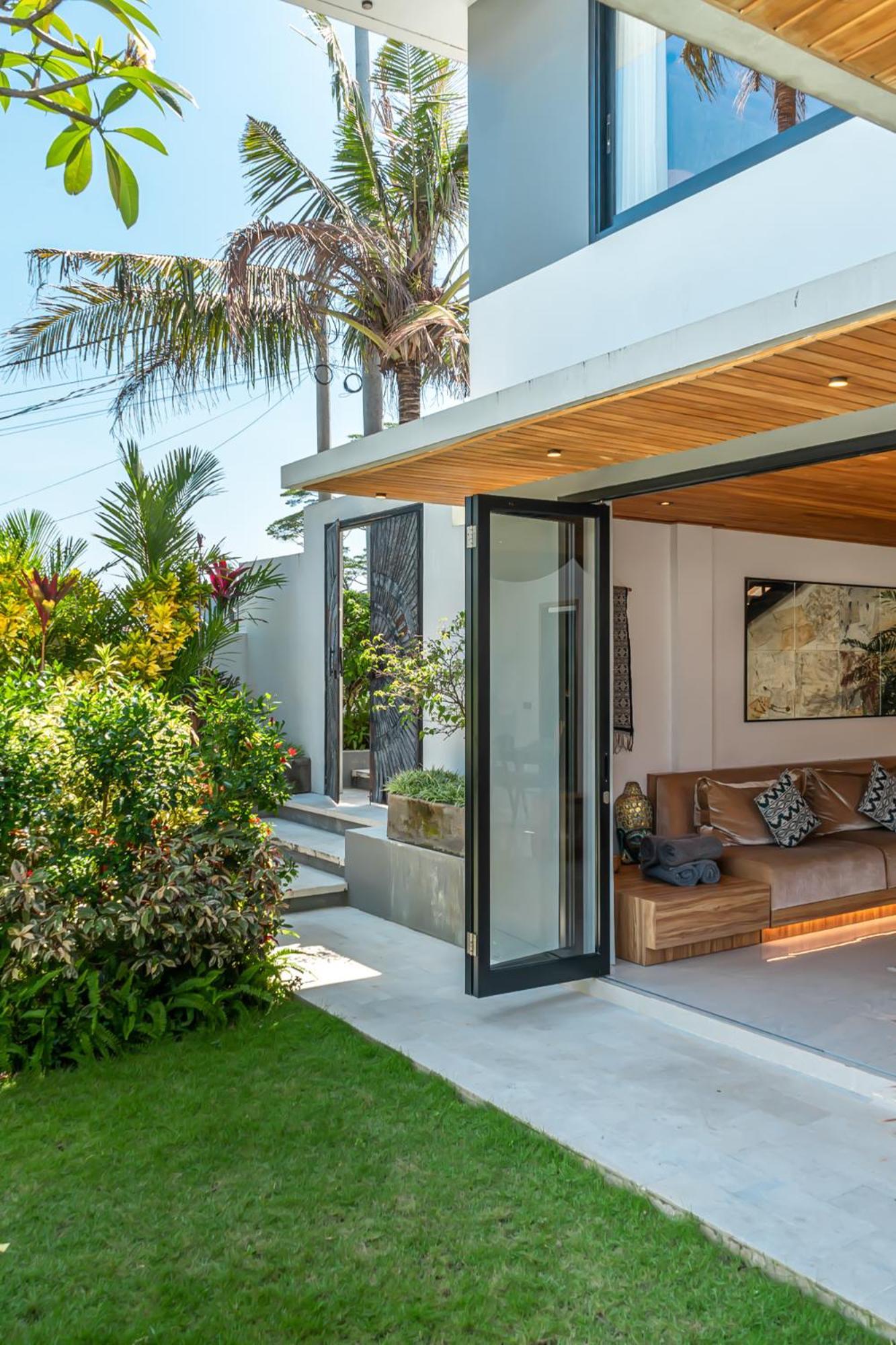 Villa Arunika - Stylish Tropical 2Br Villa Close To Nyanyi Beach! Selemadeg Exterior foto